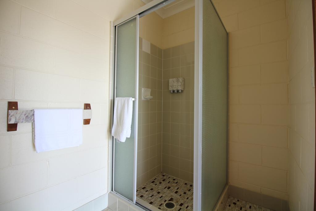 Snowy Mountains Resort And Function Centre Adaminaby Zimmer foto